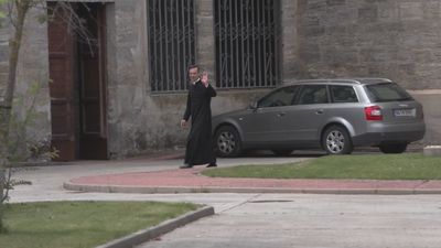 Las monjas excomulgadas de Belorado expulsan  al obispo Rojas y al cura Ceacero del monasterio