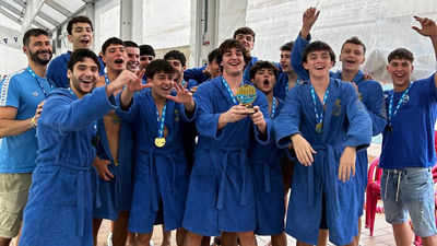 El Real Canoe, campeón de Madrid la la Liga Juvenil de waterpolo
