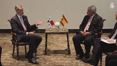 El rey se entrevista con el nuevo presidente de Panamá, José Raúl Mulino, horas antes de asumir su cargo
