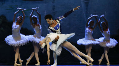 El ballet de Laura Alonso llega a Madrid con 'El lago de los cisnes'