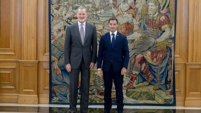 Felipe VI recibe a Pradales tras asumir el cargo de lehendakari