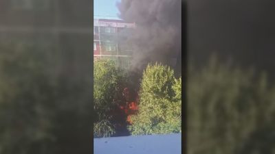 Incendio sin heridos en la fachada de un edificio en la calle Cañada de Moratalaz