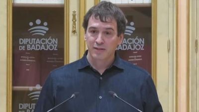 La UCO constata que se borraron mensajes relativos a David Sánchez antes del registro de la Diputación de Badajoz
