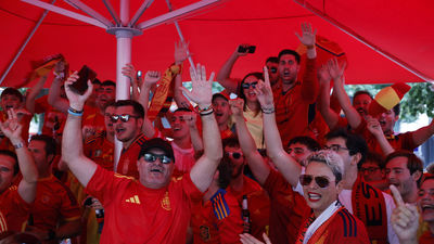 Miles de aficionados españoles, en Berlín para la gran final