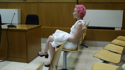Mainat retira la acusación por revelación de secretos contra su exmujer Angela Dobrowolski