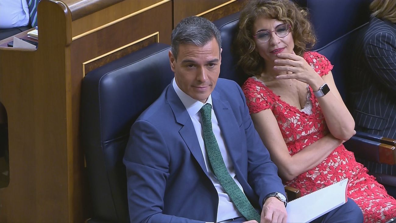 Pedro Sánchez y María Jesús Montero