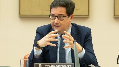 El Tribunal de Cuentas descubre deficiencias en la adjudicación de contratos en Paradores bajo la presidencia de Óscar López