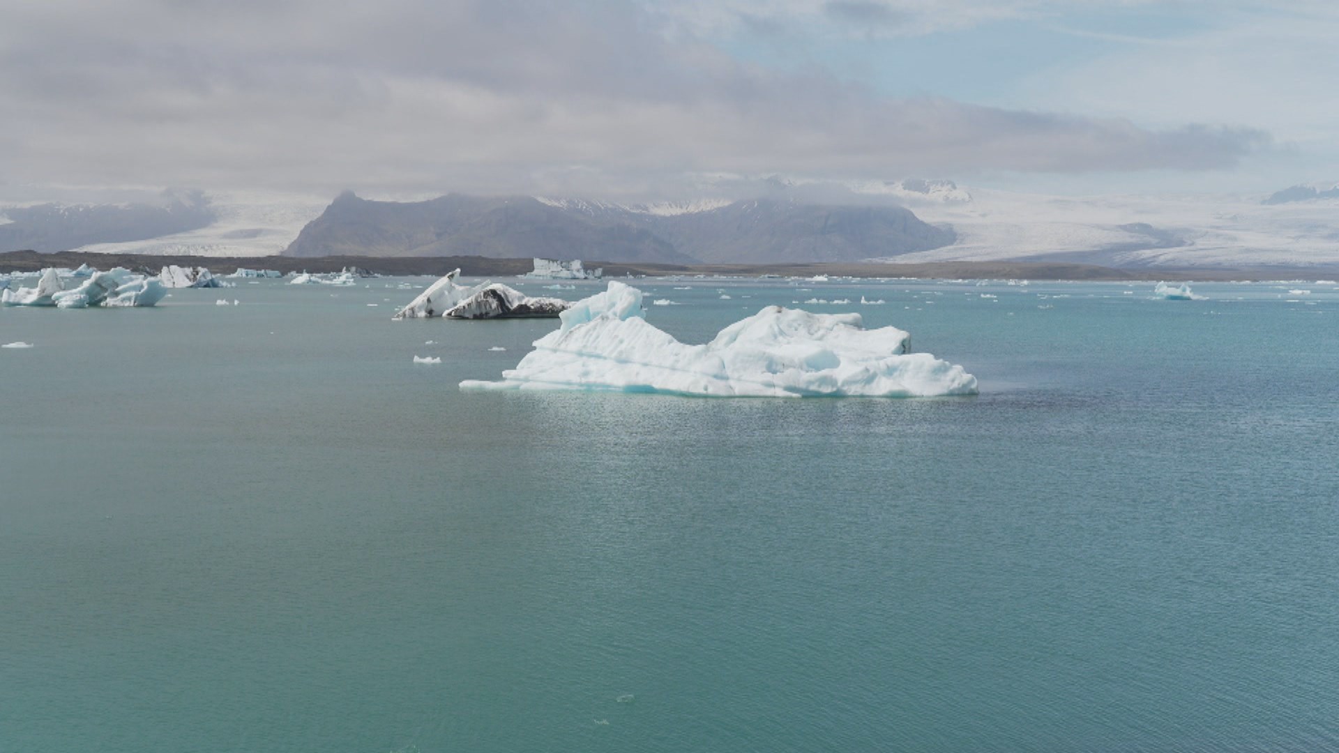 Islandia, el país donde conviven el hielo de los glaciares y el fuego de los volcanes