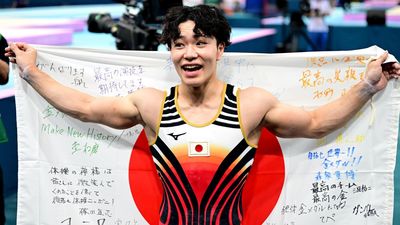 El japonés Oka, nuevo campeón olímpico de gimnasia