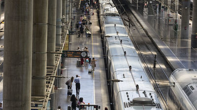 Los trenes que unen Santander con Madrid, Palencia y Valladolid dejan de circular desde este jueves