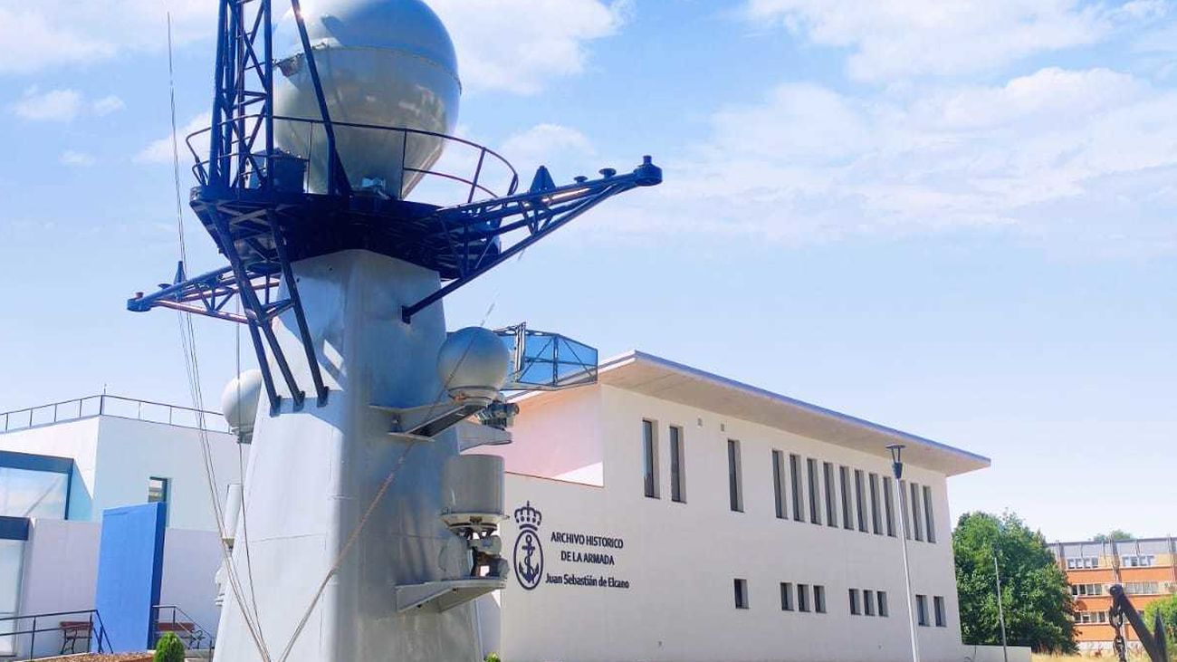 El palo de la corbeta F-35 'Cazadora' instalado en el Archivo de la Armada, en Campamento, Madrid