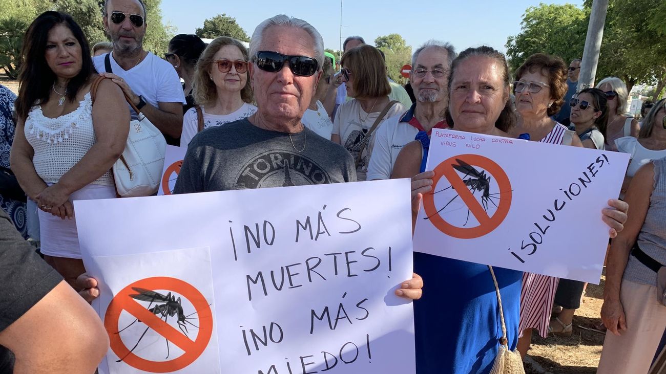 Protestas por los nuevos casos del virus del Nilo en Sevilla