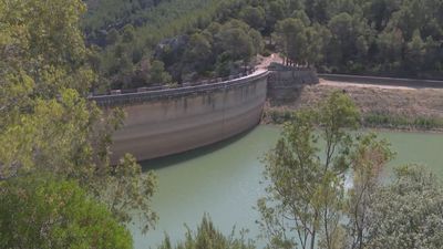 Importante bajada de los embalses que siguen por encima de la media de la década