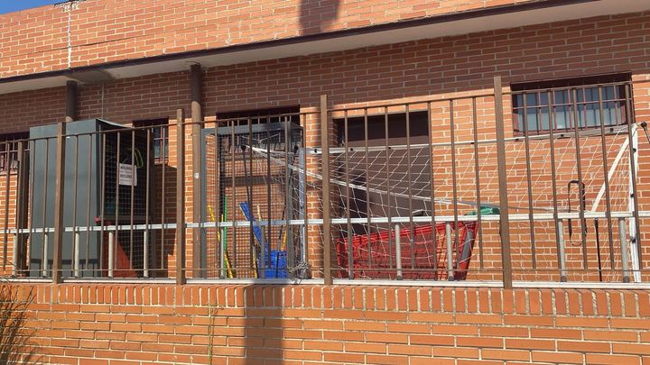 Un club local de Getafe denuncia el robo de una portería de dos metros y varios destrozos