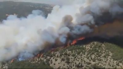 Confinada la localidad de Corbalán (Teruel) por un incendio forestal que ya quemado 240 hectáreas