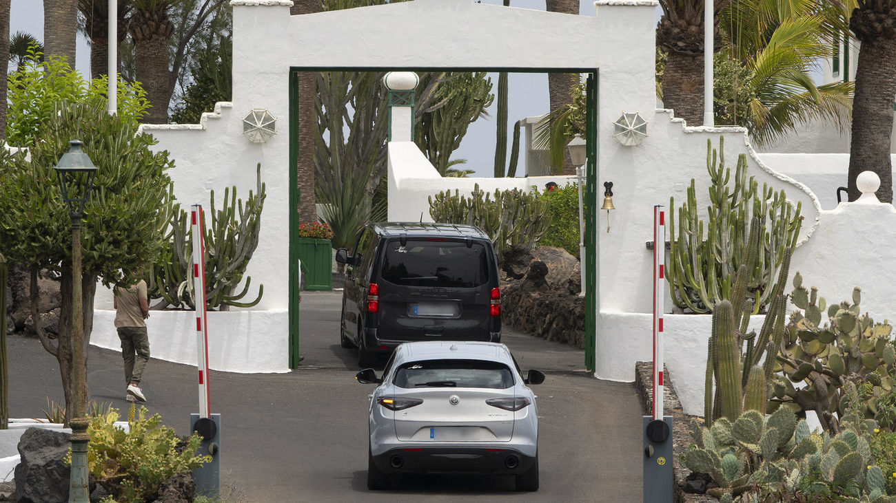 Pedro Sánchez llega a Lanzarote para pasar sus vacaciones familiares