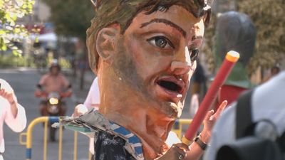 Gigantes y Boludos recorren las calles de Lavapiés por San Lorenzo