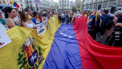 El régimen de Maduro llama a una marcha contra la protesta mundial en defensa de "la verdad" convocada para el sábado