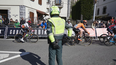 Más de 200 agentes de Guardia Civil y Policía velan por la seguridad en la Vuelta Ciclista