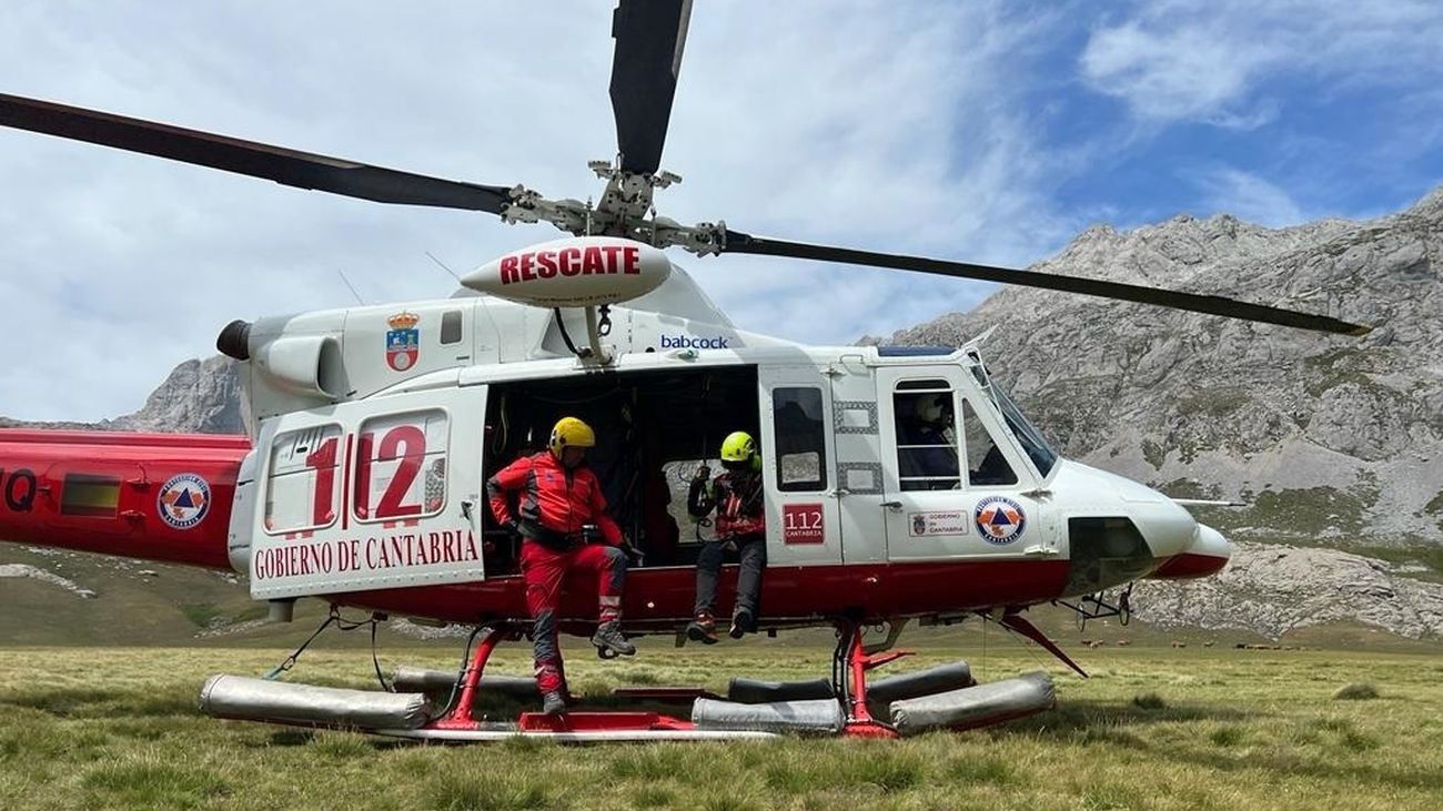 Helicóptero de rescate del Gobierno de Cantabria