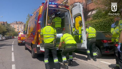 Un hombre de 70 años, en estado grave tras sufrir un golpe de calor en Carabanchel