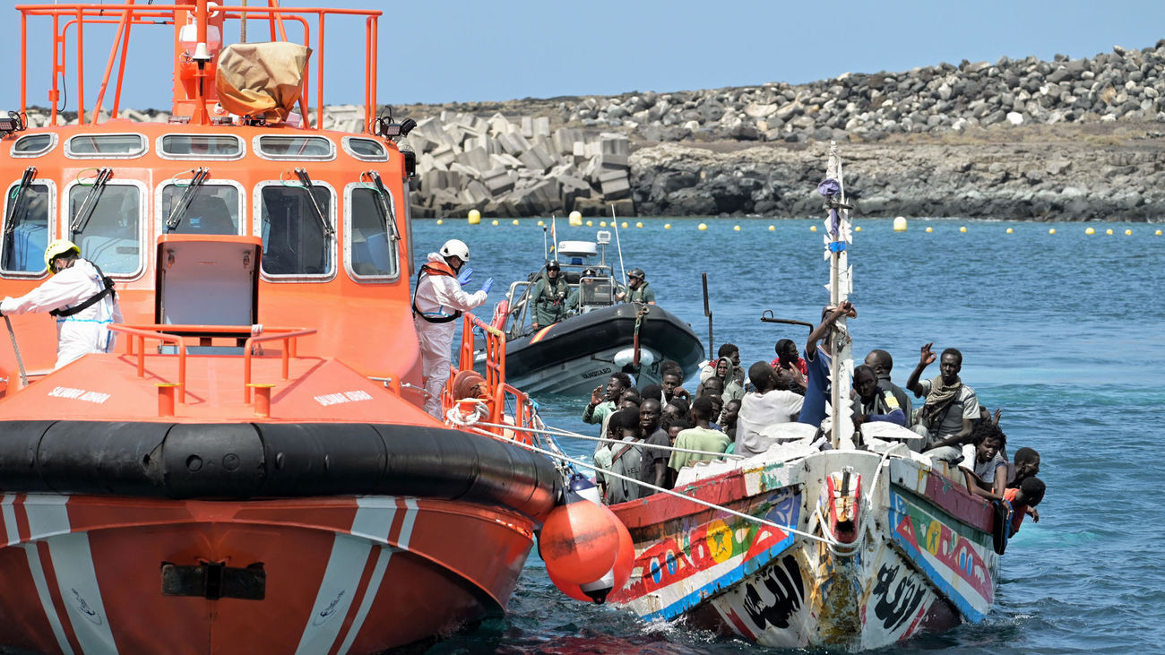 Rescate de un cayuco en Canarias