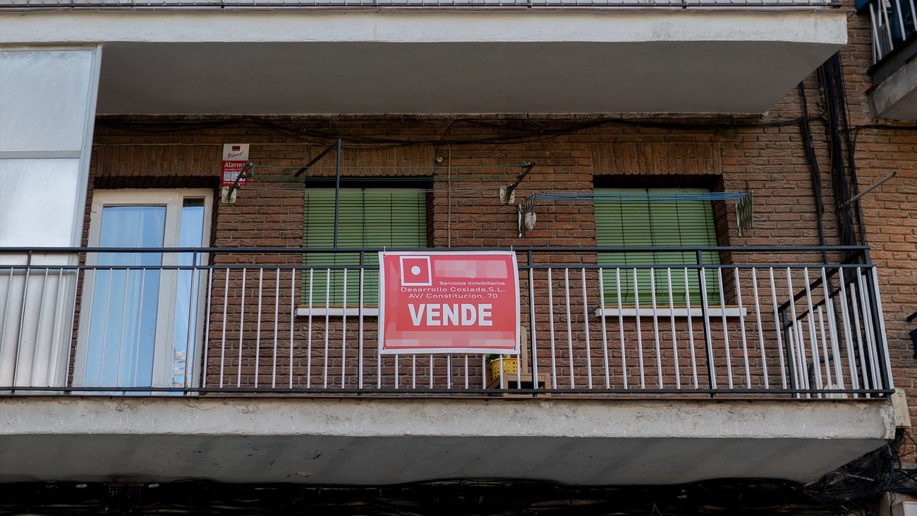 Vivienda con el cartel de 'Se Vende'