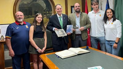 Aranjuez homenajea a sus piragüistas olímpicos