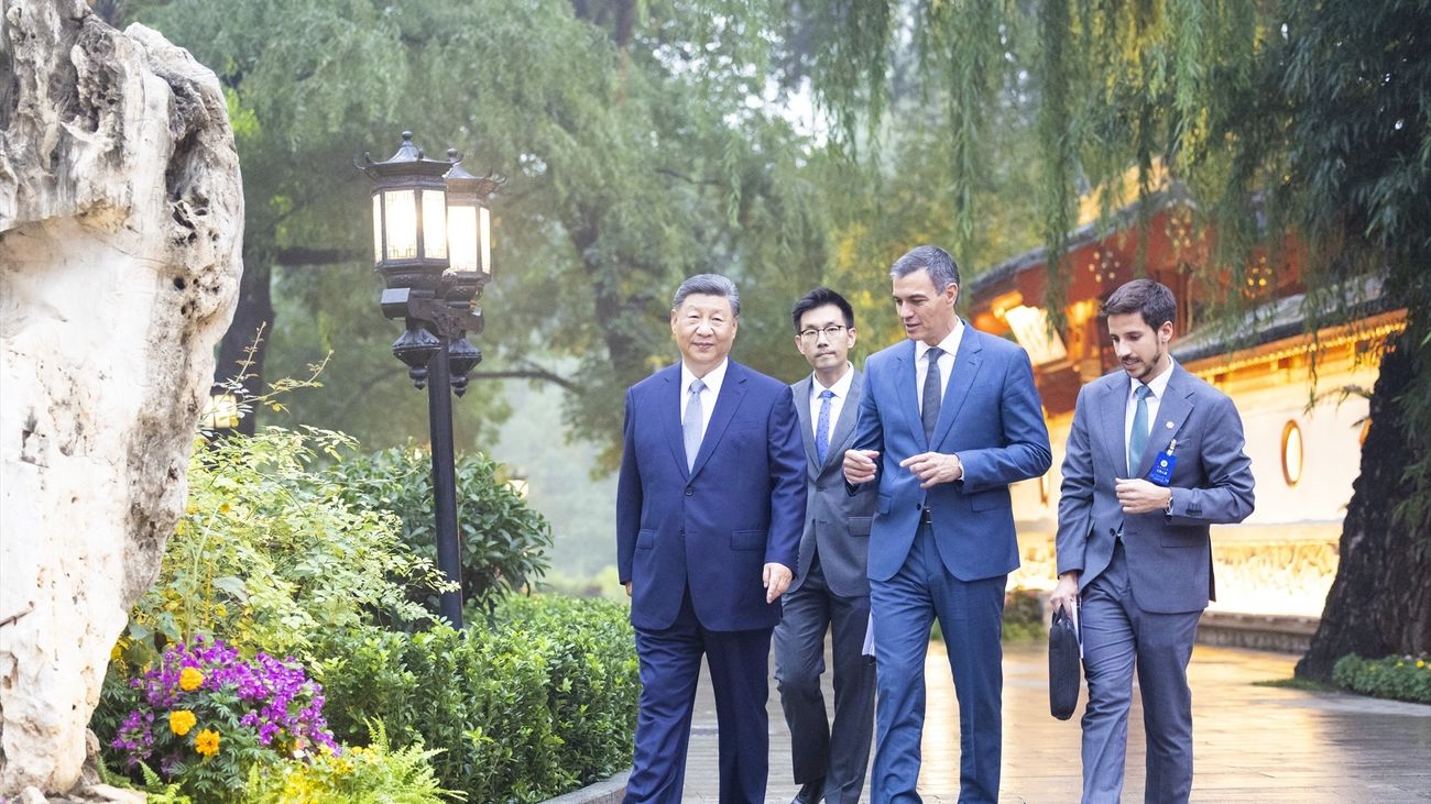 Pedro Sánchez y  Xi Jinping  durante la visita del presidente español a China