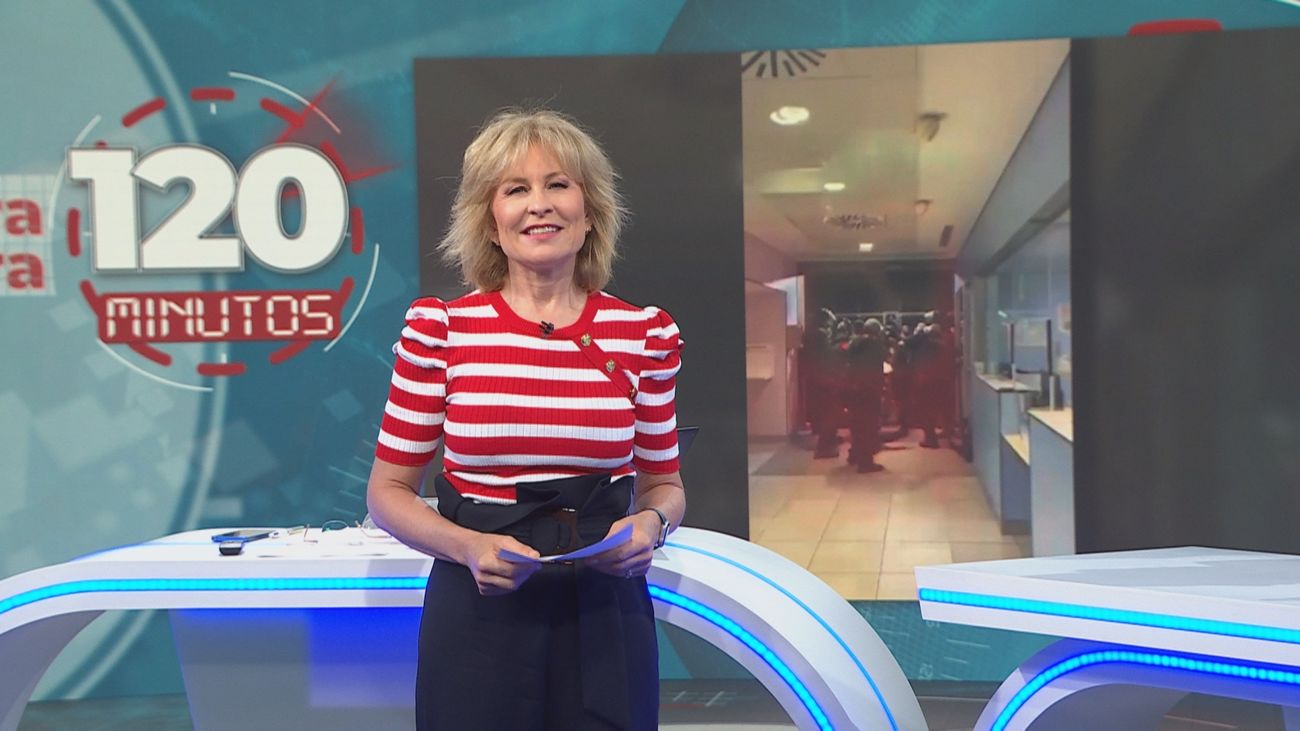 María Rey, presentadora de '120 Minutos'