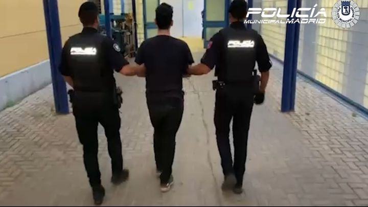 La policía municipal ha salvado a dos adolescentes de un depredador sexual