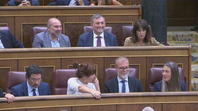 Junts impide tramitar una iniciativa del Gobierno para limitar el alquiler temporal de vivienda a seis meses