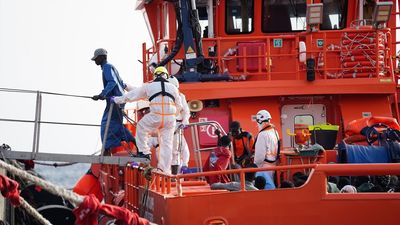 Salvamento rescata a medio millar de migrantes en Canarias en una noche sin descanso