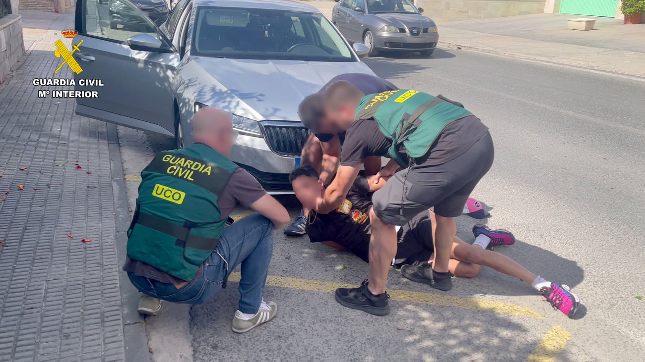 momento de la detención de un huido de la justicia italiana