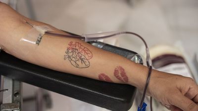 Los hospitales madrileños necesitan con urgencia donaciones de sangre de los grupos 'A+', 'A-', 'O-' y 'B-'