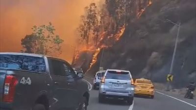 Al menos cinco heridos y más de cien familias evacuadas por incendios en Quito