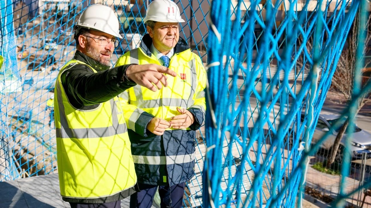 Trabajo en la obra de viviendas para el Plan Vive de Colmenar