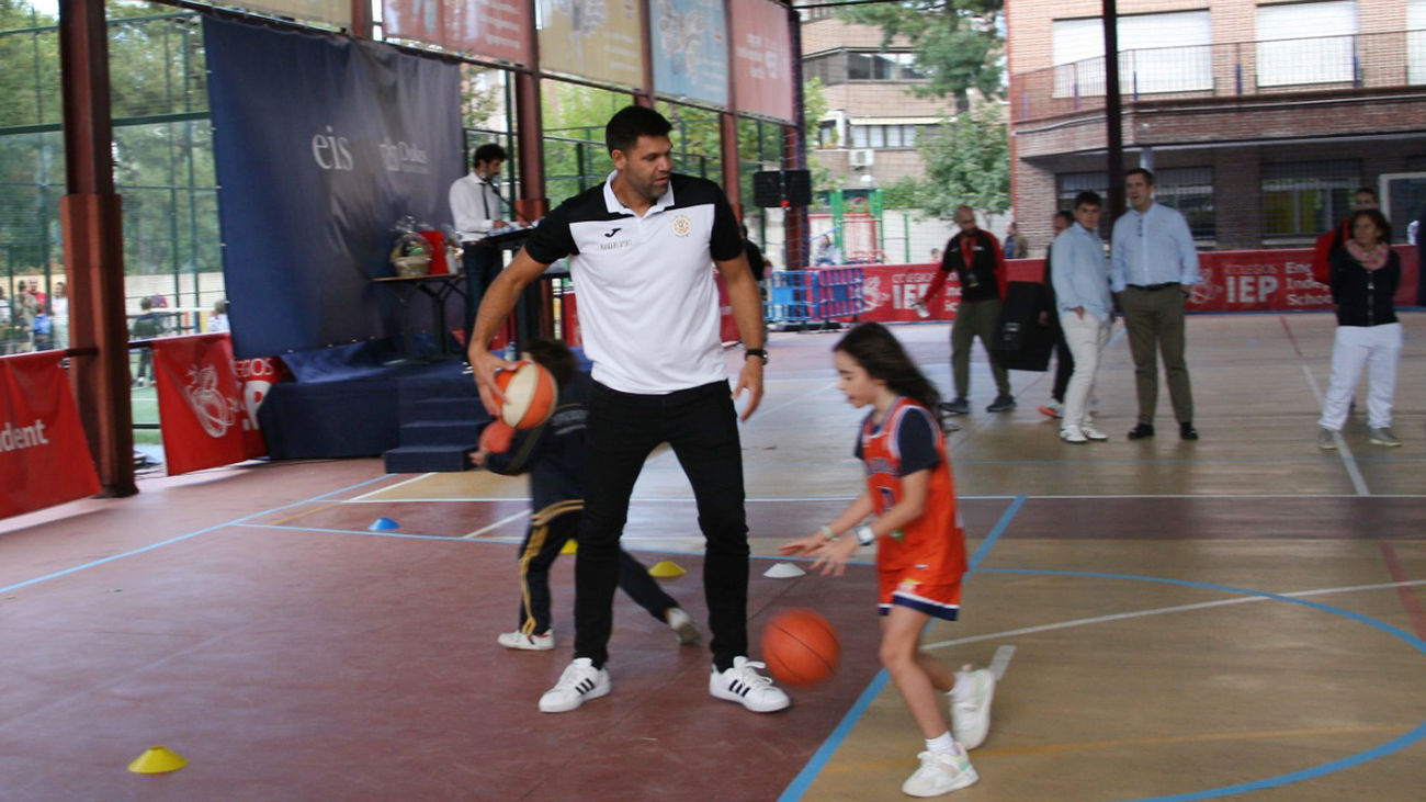 Felipe Reyes en un encuentro con alumnos de Majadahonda