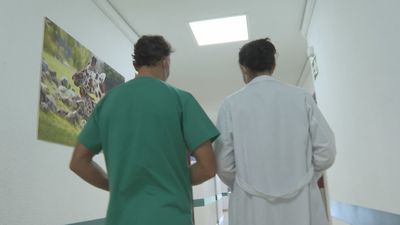 20.000 médicos extranjeros están esperando la homologación de su título en España para ejercer