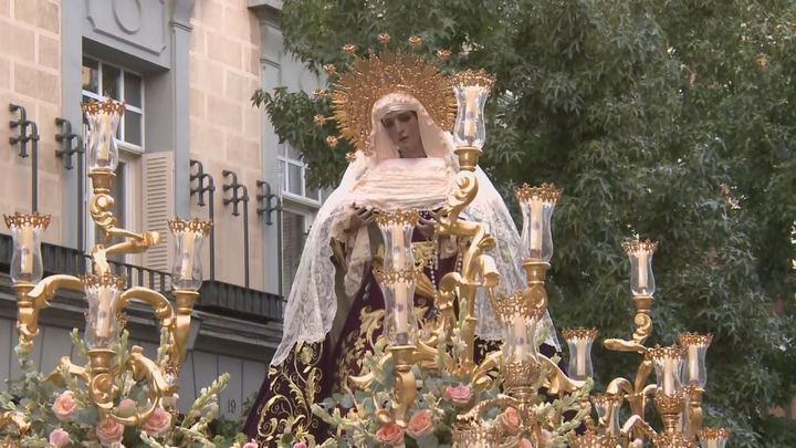 Procesión extraordinaria de María Santísima del Dulce Nombre en su Soledad de Madrid