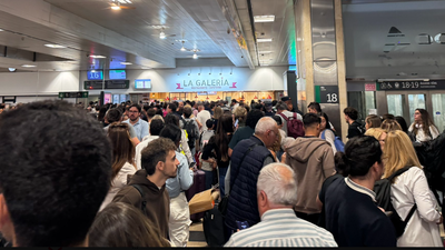 Cientos de pasajeros del AVE, afectados por una incidencia en Chamartín