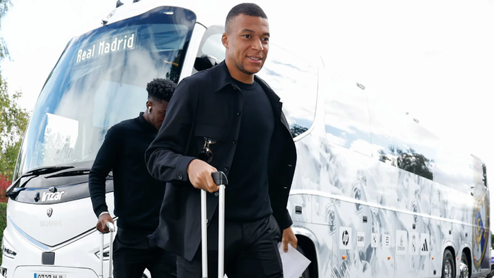 El Real Madrid ya está en Lille sin Courtois, pero con Mbappé