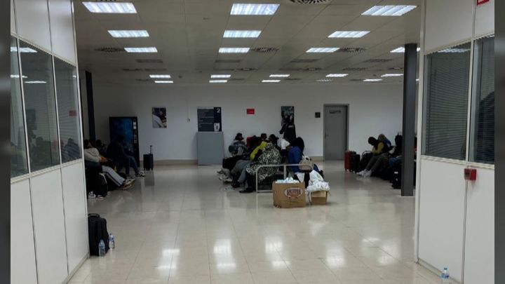 Fuga en el aeropuerto de Barajas: Cuatro hombres de nacionalidad marroquí escapan de la sala de asilo