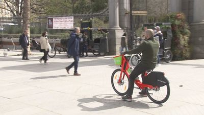 Madrid retirará las bicicletas privadas de alquiler de sus calles antes del 8 de octubre