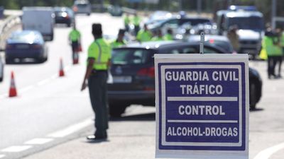 DGT, Sanidad y CCAA trabajan en un proyecto para retirar el carné a las  personas alcohólicas