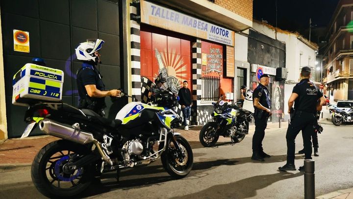 Detenido un joven con tusi y pastillas en una calle del centro de Alcobendas