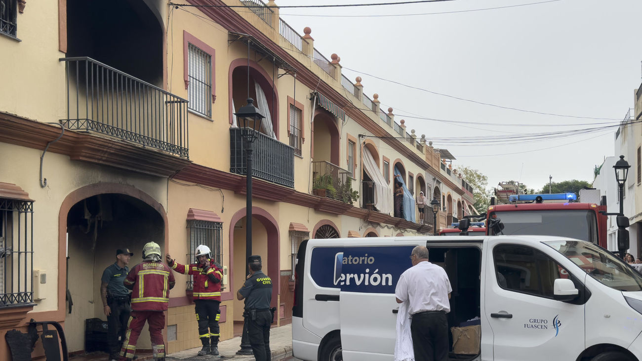 Mueren cuatro personas de una misma familia en un incendio en Guillena (Sevilla)