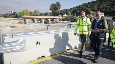 El Ministerio de Transición Ecológica sanciona a la Comunidad de Madrid por los puentes provisionales tras la dana en Aldea del Fresno