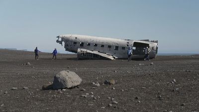 La historia que hay detrás del avión abandonado en Islandia que se ha hecho viral