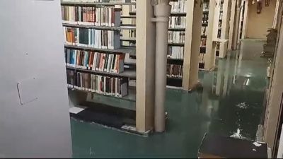 Una nueva inundación en la Biblioteca Nacional afecta a un centenar de libros